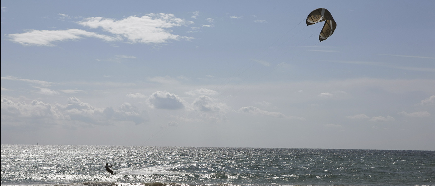 Costa Dorada Kite Surfing