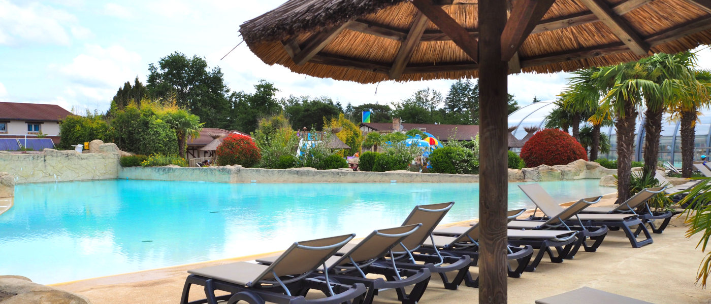 Firefly Holidays Pierrefitte Les Alicourts Resort Poolside