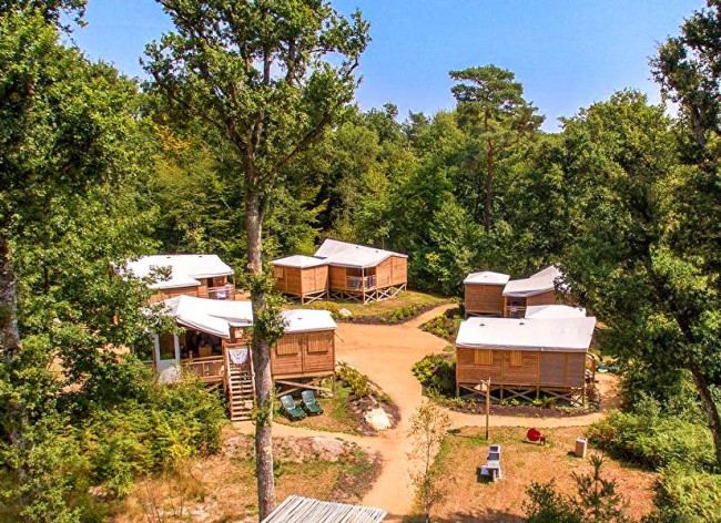 Les Alicourts Explorer Lodge Setting 600h