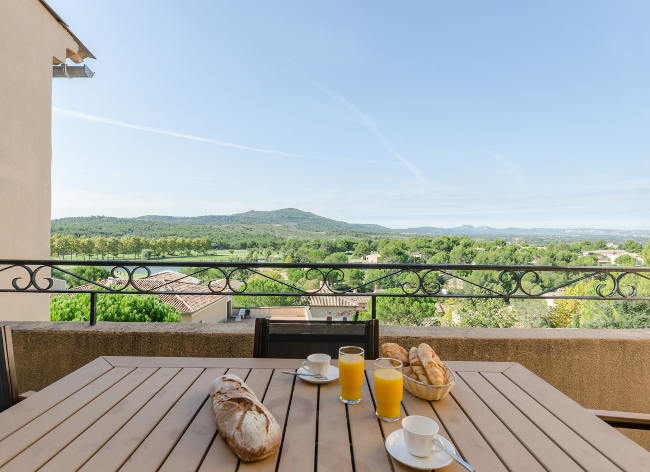 Provence Pont Royal 1-2 Bed Sup Apt Balcony