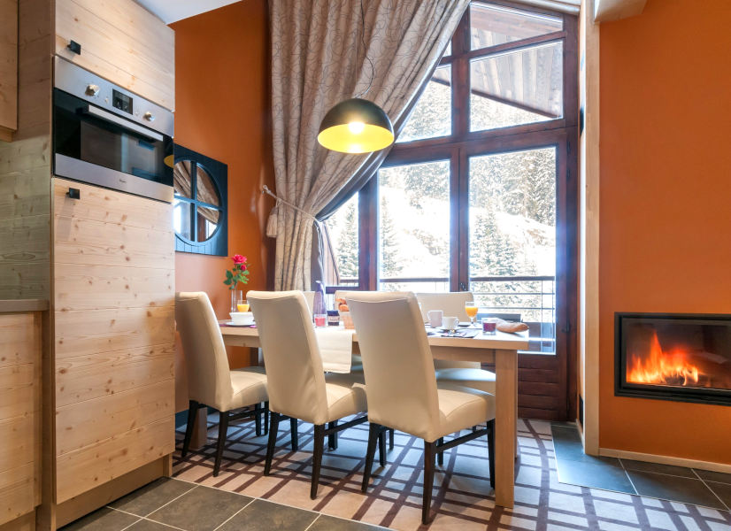 Flaine Terrasses d'Helios 3 Bed Dining 600h