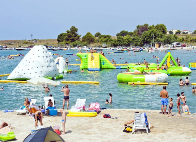 Firefly Holidays Zaton Resort Beach Inflatables 600h