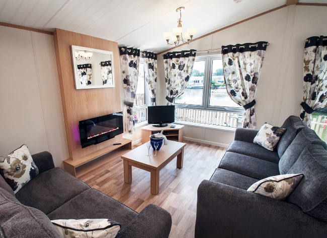 Holiday Marina Lodge Lounge