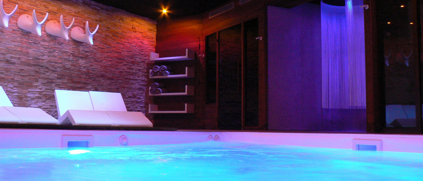 Domaine Foret d'Orient Spa Pool