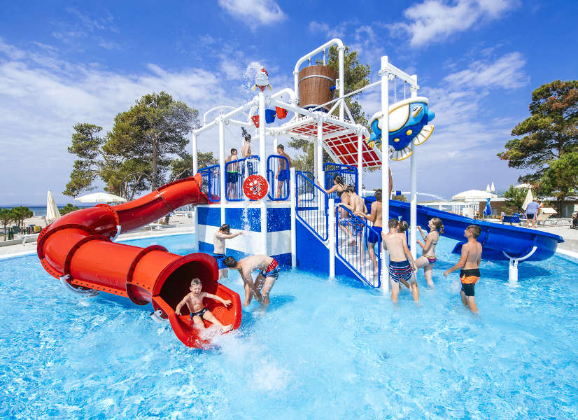 Firefly Holidays Zaton Resort Water Play House 600h