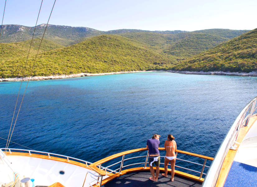 Firefly Holidays Croatia Cruises Couple View 600h