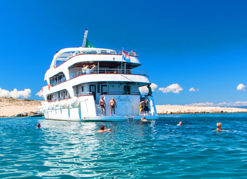 Firefly Holidays Croatia KL1 Amalia Stern Swim 2 600h