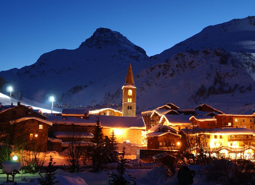 Val D Isere Night