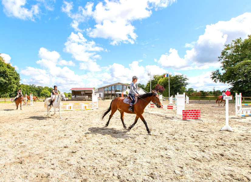 Domaine Des Ormes Equestrian 1 600h